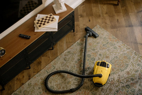 How to Clean a Vacuum Cleaner: A Comprehensive Guide